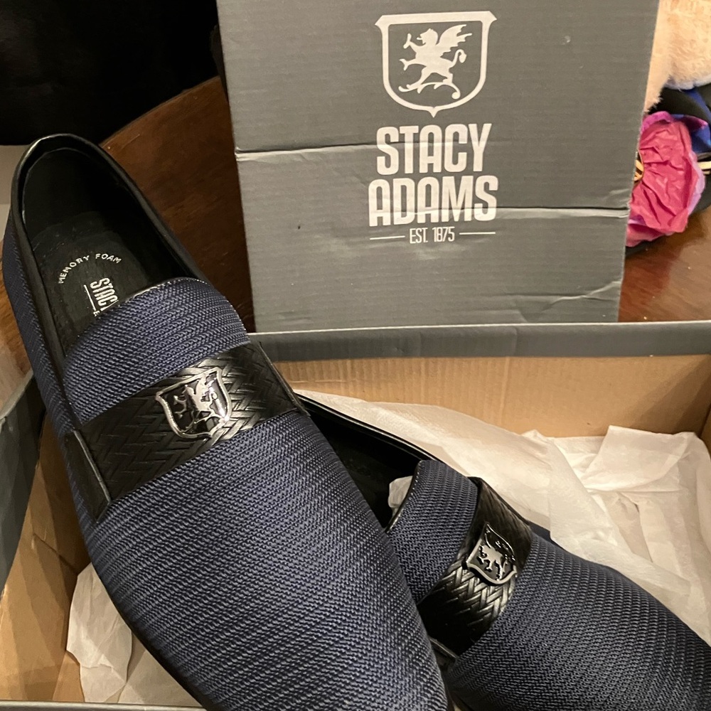 Men’s Stacy Adams Dress Shoes.